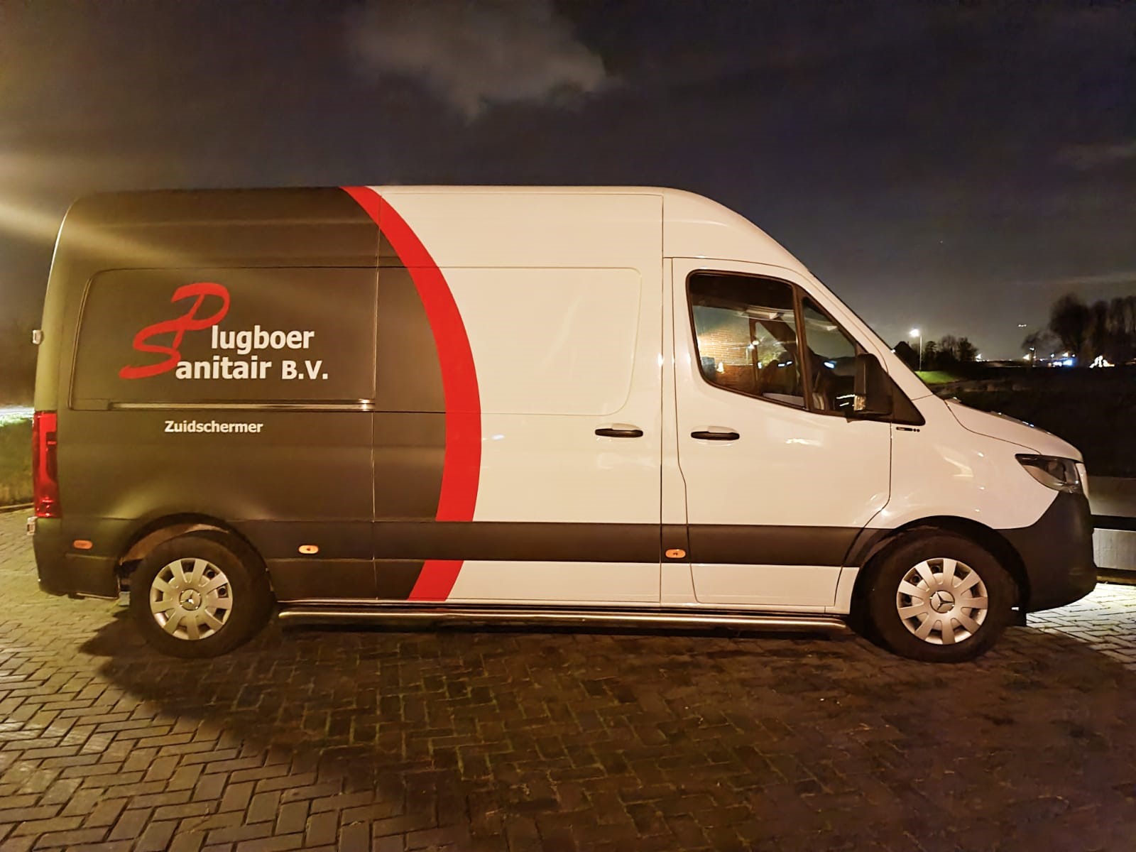 Autobelettering Plugboer